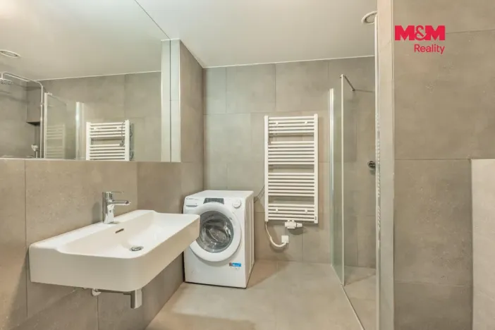 Pronájem bytu 1+kk, Praha - Michle, Hodonínská, 34 m2