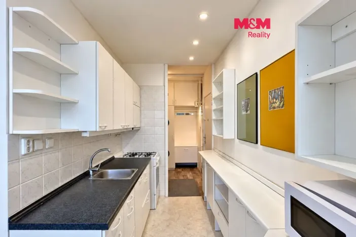 Pronájem bytu 2+1, Karlovy Vary - Drahovice, Gagarinova, 60 m2