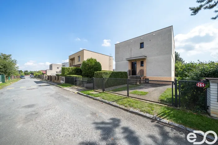 Prodej rodinného domu, Luštěnice, Dlouhá, 130 m2