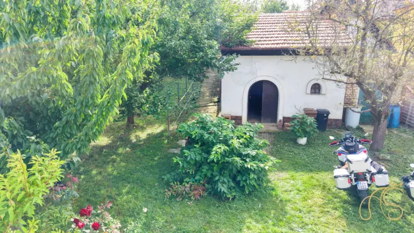 Prodej pozemku pro bydlení, Valtice - Úvaly, 2562 m2