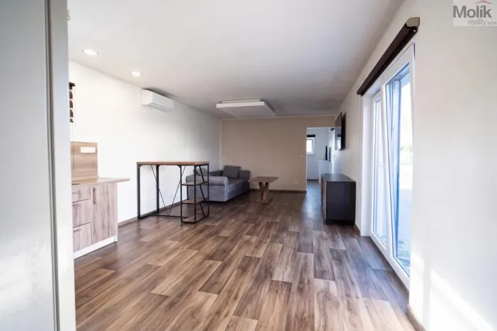 Pronájem výrobních prostor, Most, Tyršova, 128 m2