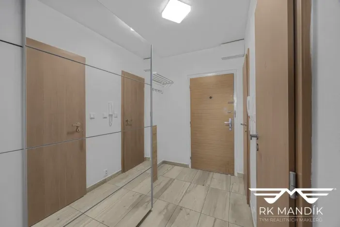 Prodej bytu 2+kk, Praha - Horní Měcholupy, Ravennská, 44 m2