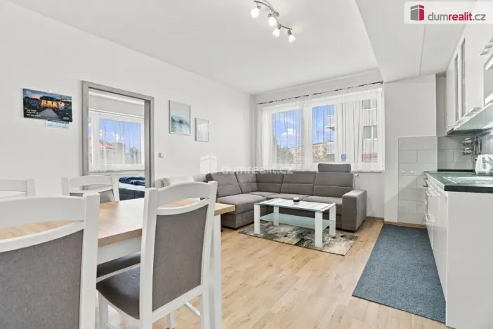 Prodej bytu 2+kk, Ostrov, Severní, 47 m2