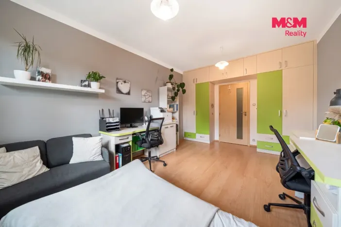 Prodej bytu 3+1, Karlovy Vary, Brigádníků, 68 m2