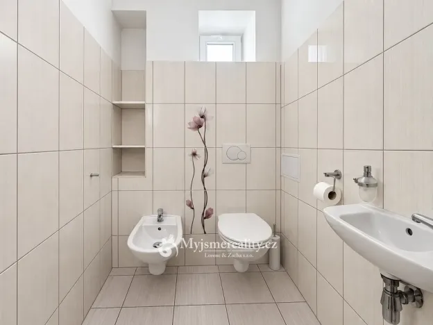 Prodej bytu 2+kk, Znojmo - Oblekovice, Oblekovická, 60 m2
