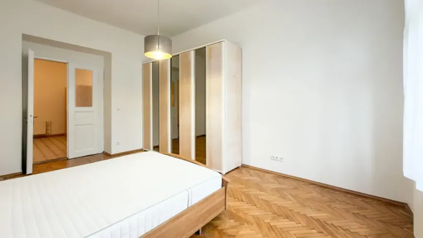 Pronájem kanceláře, Praha - Vinohrady, Lucemburská, 85 m2