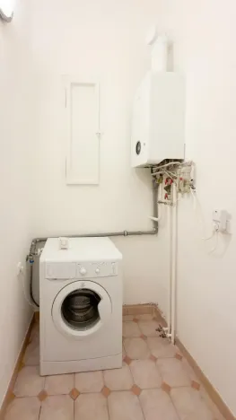Pronájem kanceláře, Praha - Vinohrady, Lucemburská, 85 m2