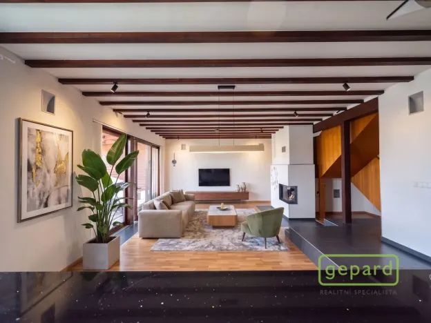 Prodej rodinného domu, Slatinky, 260 m2