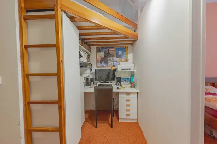 Prodej bytu 3+1, Praha - Bubeneč, U studánky, 82 m2
