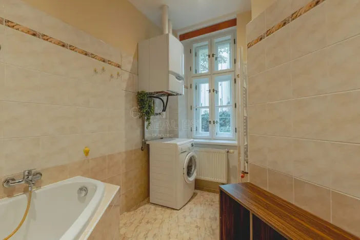 Prodej bytu 3+1, Praha - Bubeneč, U studánky, 82 m2