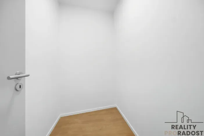 Pronájem bytu 2+kk, Hradec Králové, Na Střezině, 62 m2