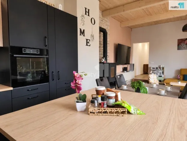 Prodej chaty, Vinary, 114 m2