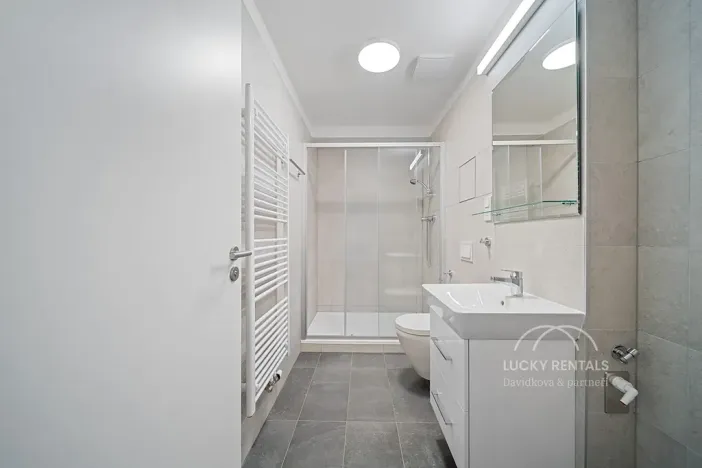 Pronájem bytu 1+kk, Praha - Chodov, Líbalova, 30 m2