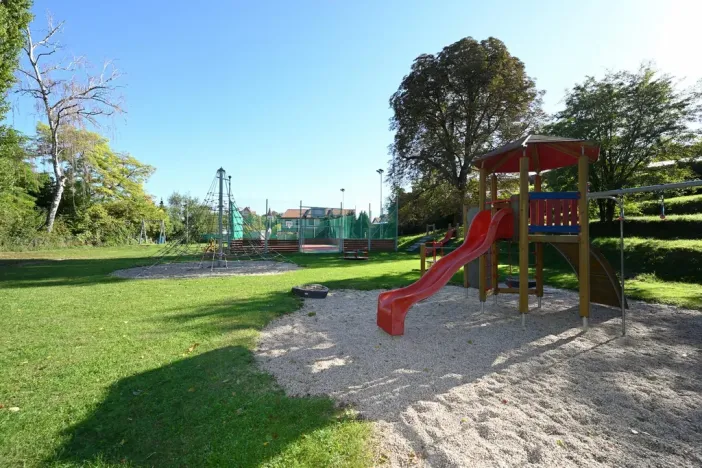 Pronájem rodinného domu, Zápy, 130 m2