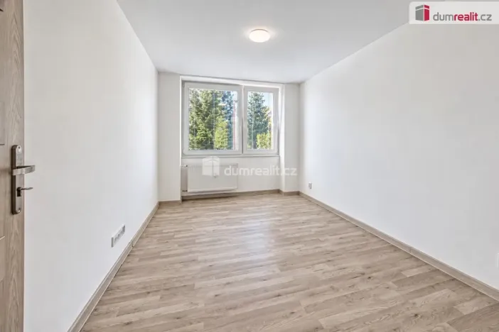 Pronájem obchodního prostoru, Neratovice, Kojetická, 39 m2