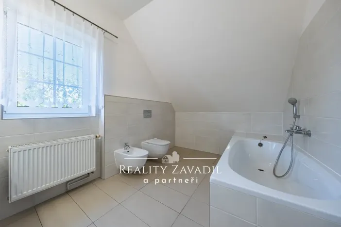 Pronájem rodinného domu, Kunice, Na Krásnici, 180 m2
