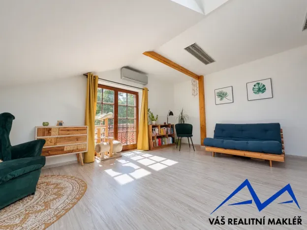 Prodej kanceláře, Příbor, Kašnice, 140 m2