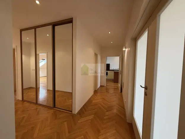 Prodej bytu 3+kk, Praha - Podolí, Levá, 137 m2