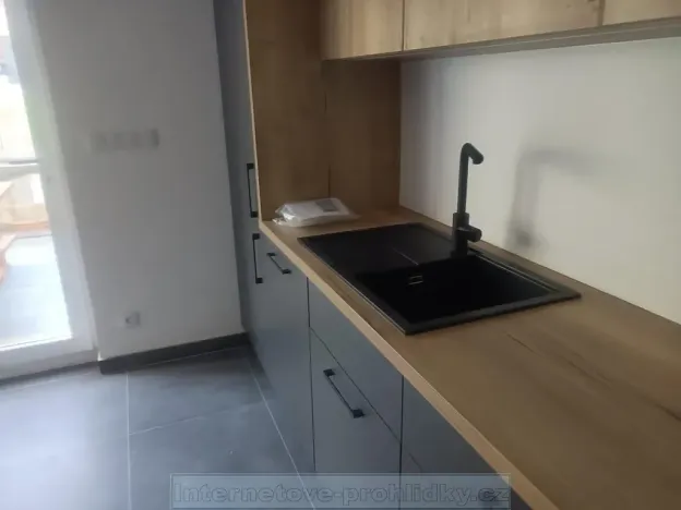 Pronájem rodinného domu, Praha - Řeporyje, 170 m2