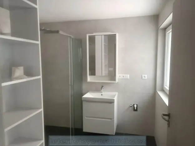 Pronájem rodinného domu, Praha - Řeporyje, 170 m2