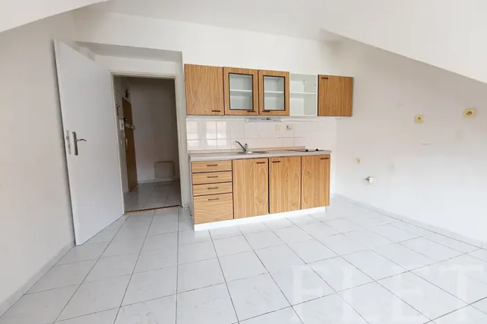 Pronájem bytu 1+1, Praha - Vršovice, Tolstého, 42 m2