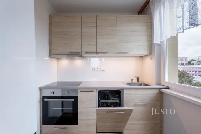 Pronájem bytu 2+kk, Praha - Řepy, Nevanova, 42 m2