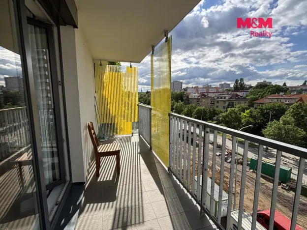 Pronájem bytu 1+kk, Praha, Počernická, 42 m2