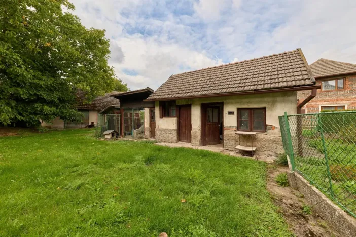 Prodej pozemku pro bydlení, České Meziříčí, Bož. Němcové, 2423 m2