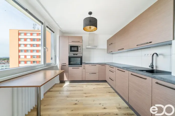 Prodej bytu 3+1, Hradec Králové, Gebauerova, 72 m2