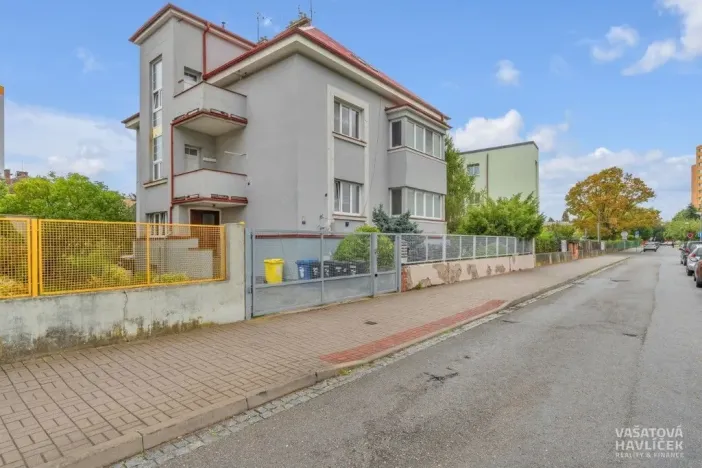 Prodej bytu 2+1, Hradec Králové - Pražské Předměstí, Fráni Šrámka, 68 m2