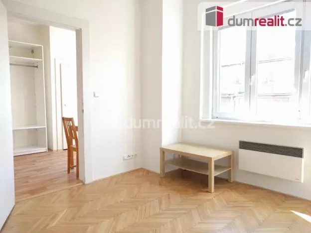 Pronájem bytu 2+kk, Praha - Smíchov, Moulíkova, 42 m2