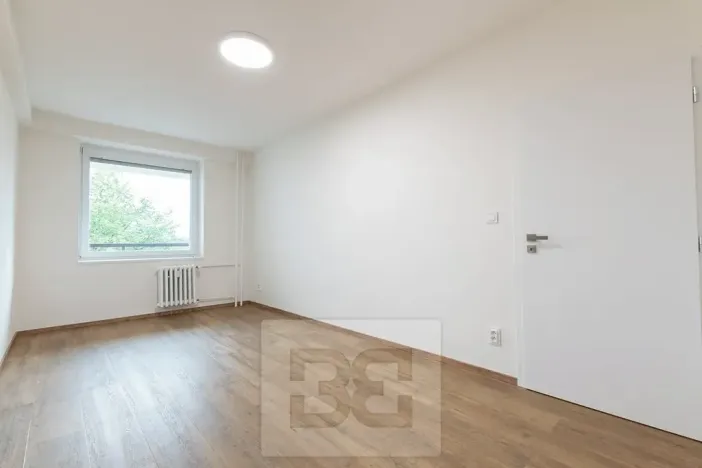 Pronájem bytu 2+kk, Praha - Hlubočepy, Devonská, 52 m2