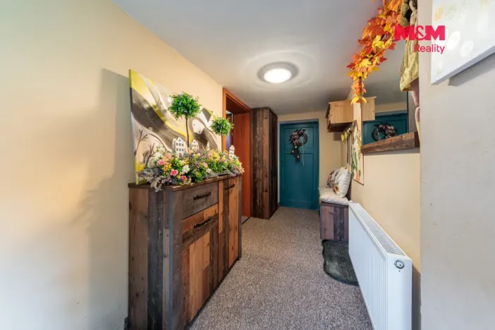 Prodej rodinného domu, Nová Role, Chodovská, 160 m2