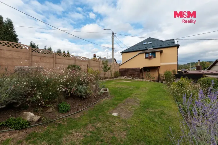 Prodej rodinného domu, Nová Role, Chodovská, 160 m2