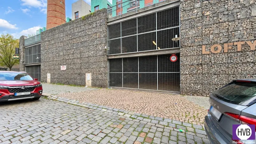 Prodej garážového stání, Praha, Novákových, 11 m2