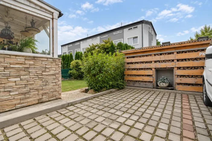 Prodej bytu 6+kk a větší, Sulice, Hlavní, 163 m2