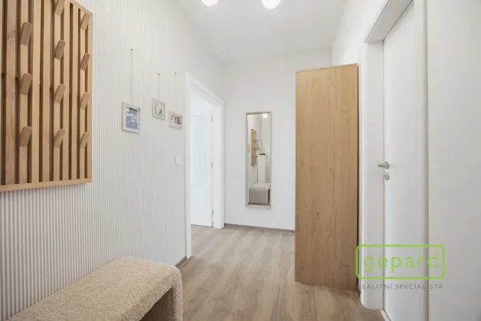 Prodej bytu 1+kk, Praha, Čestmírova, 40 m2