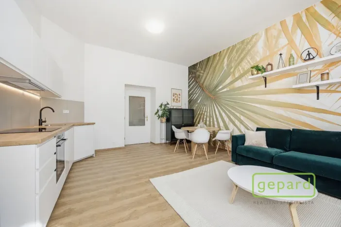 Prodej bytu 1+kk, Praha, Čestmírova, 40 m2