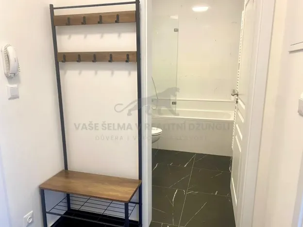 Pronájem bytu 1+kk, Jáchymov, třída Dukelských hrdinů, 32 m2