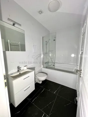 Pronájem bytu 1+kk, Jáchymov, třída Dukelských hrdinů, 32 m2