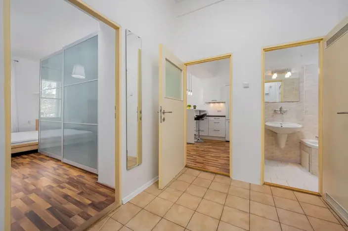 Pronájem bytu 2+kk, Praha - Bubeneč, Rooseveltova, 58 m2