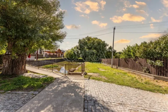 Prodej pozemku pro bydlení, Krhanice, 1555 m2