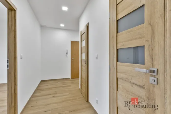 Prodej bytu 4+kk, Jablonec nad Nisou - Mšeno nad Nisou, Arbesova, 72 m2
