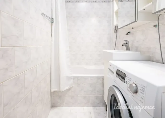 Pronájem bytu 2+kk, Praha - Černý Most, Bryksova, 48 m2