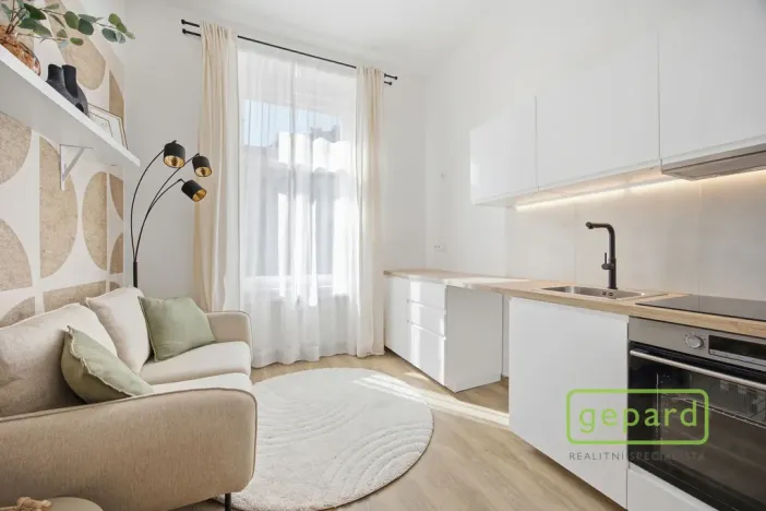 Prodej bytu 1+kk, Praha, Čestmírova, 24 m2