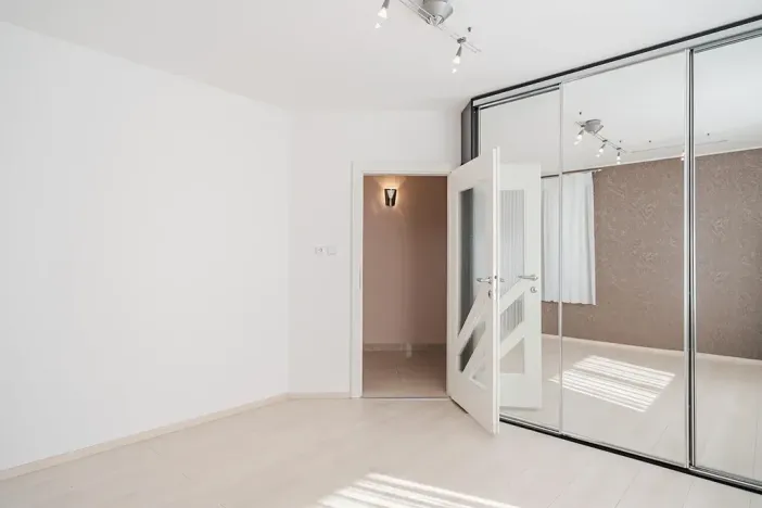 Pronájem rodinného domu, Benátky, 241 m2