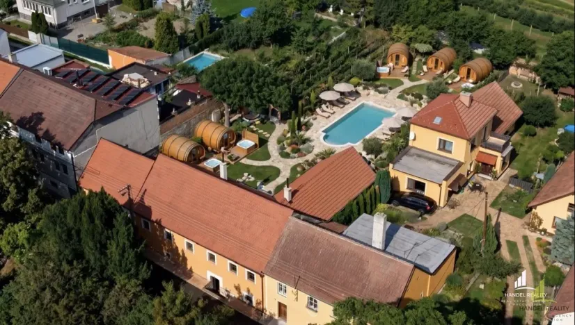 Prodej rodinného domu, Valtice, Střelecká, 400 m2