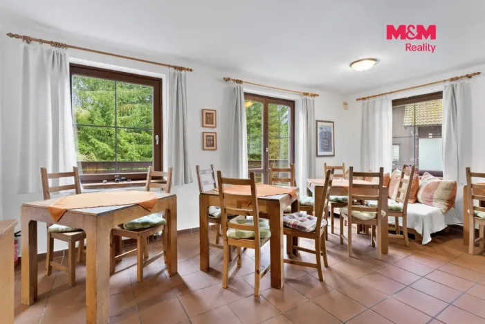 Prodej ubytování, Harrachov, 341 m2