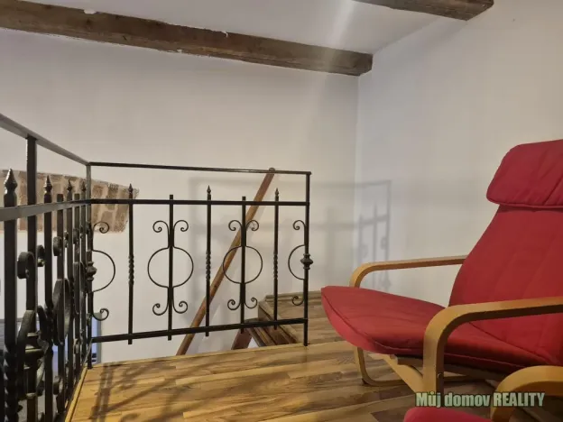 Pronájem bytu 2+kk, Praha - Karlín, Křižíkova, 46 m2
