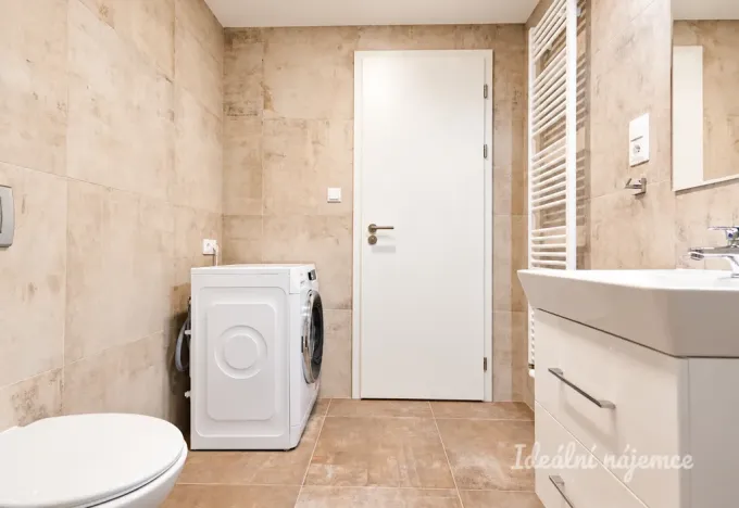 Prodej bytu 2+kk, Praha - Hloubětín, Poděbradská, 53 m2